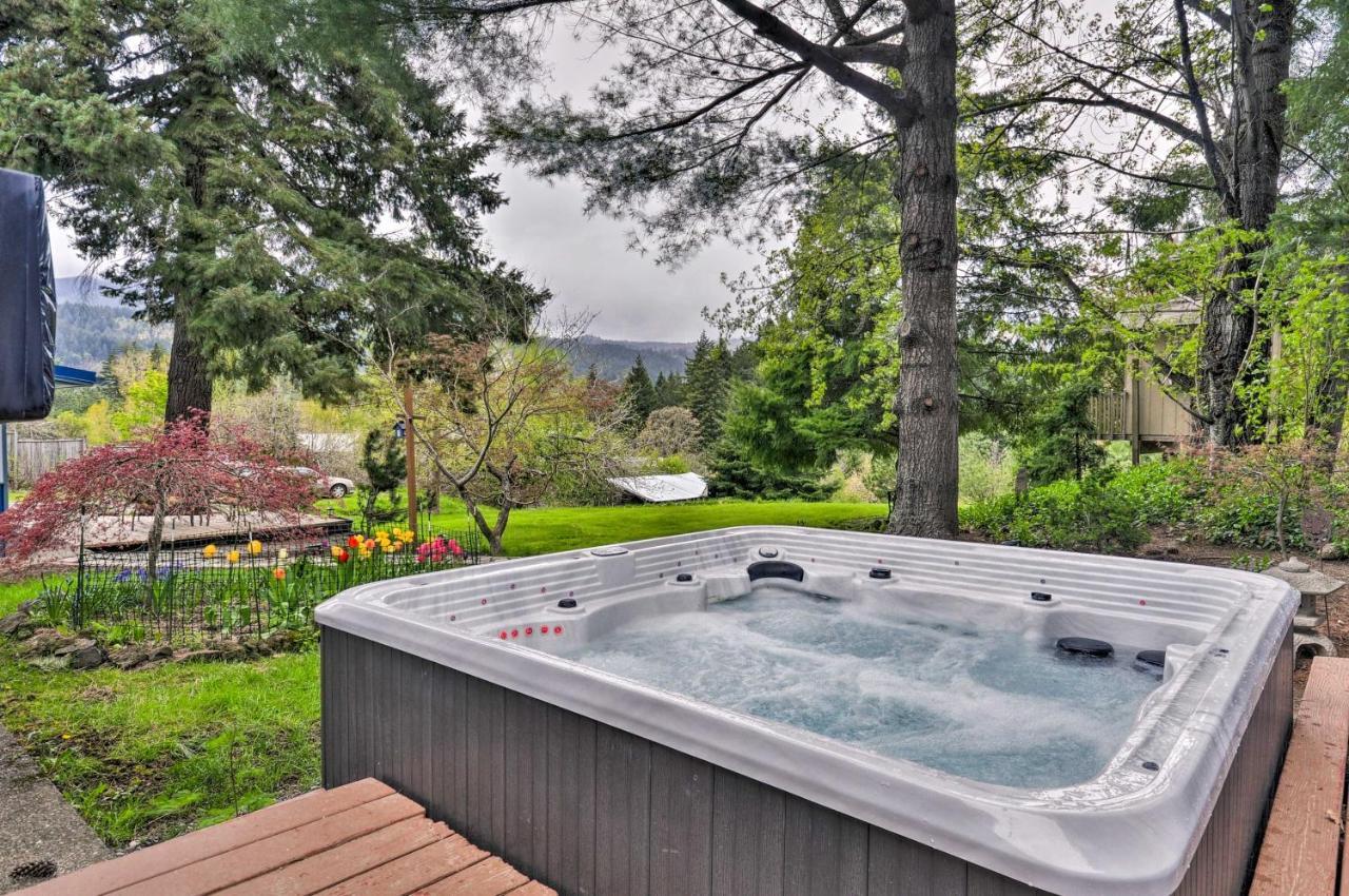 The Fusion Retreat On 4 Acres Hike On-Site! Villa White Salmon Exterior photo